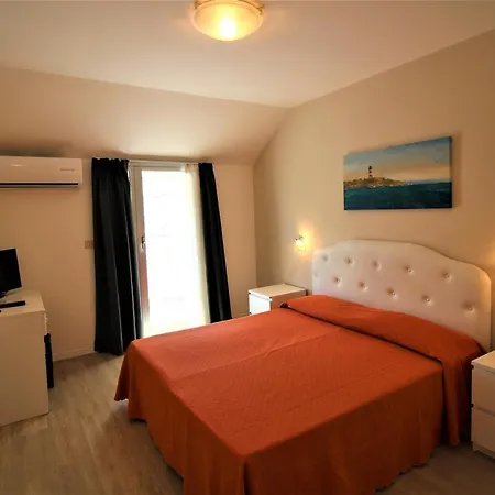 Firenze Hotel 3*